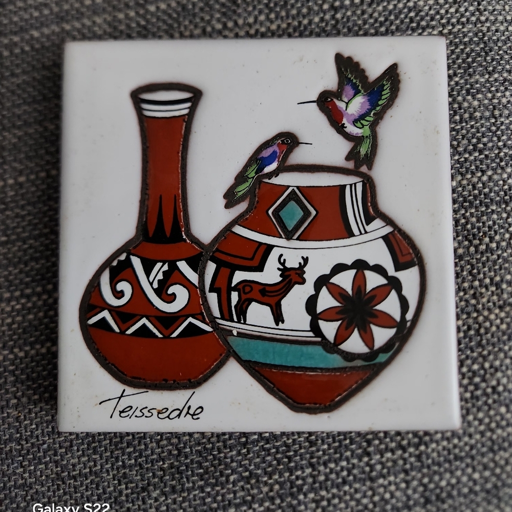 Decorative Ceramic Tile with Vases and Hummingbirds...Teissedre